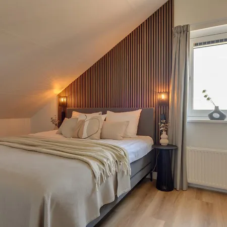 Meerzicht 61 - Luxury 4 Person