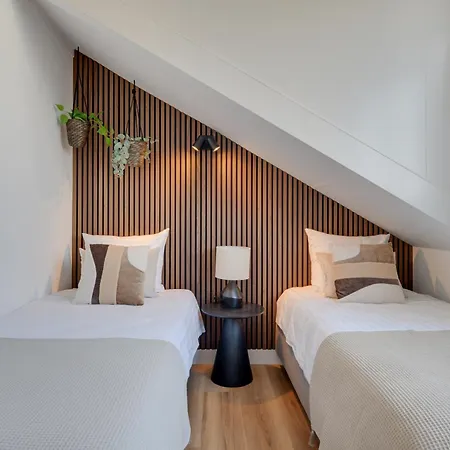 Daire Meerzicht 61 - Luxury 4 Person Uitgeest