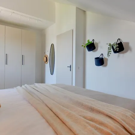 Meerzicht 61 - Luxury 4 Person *